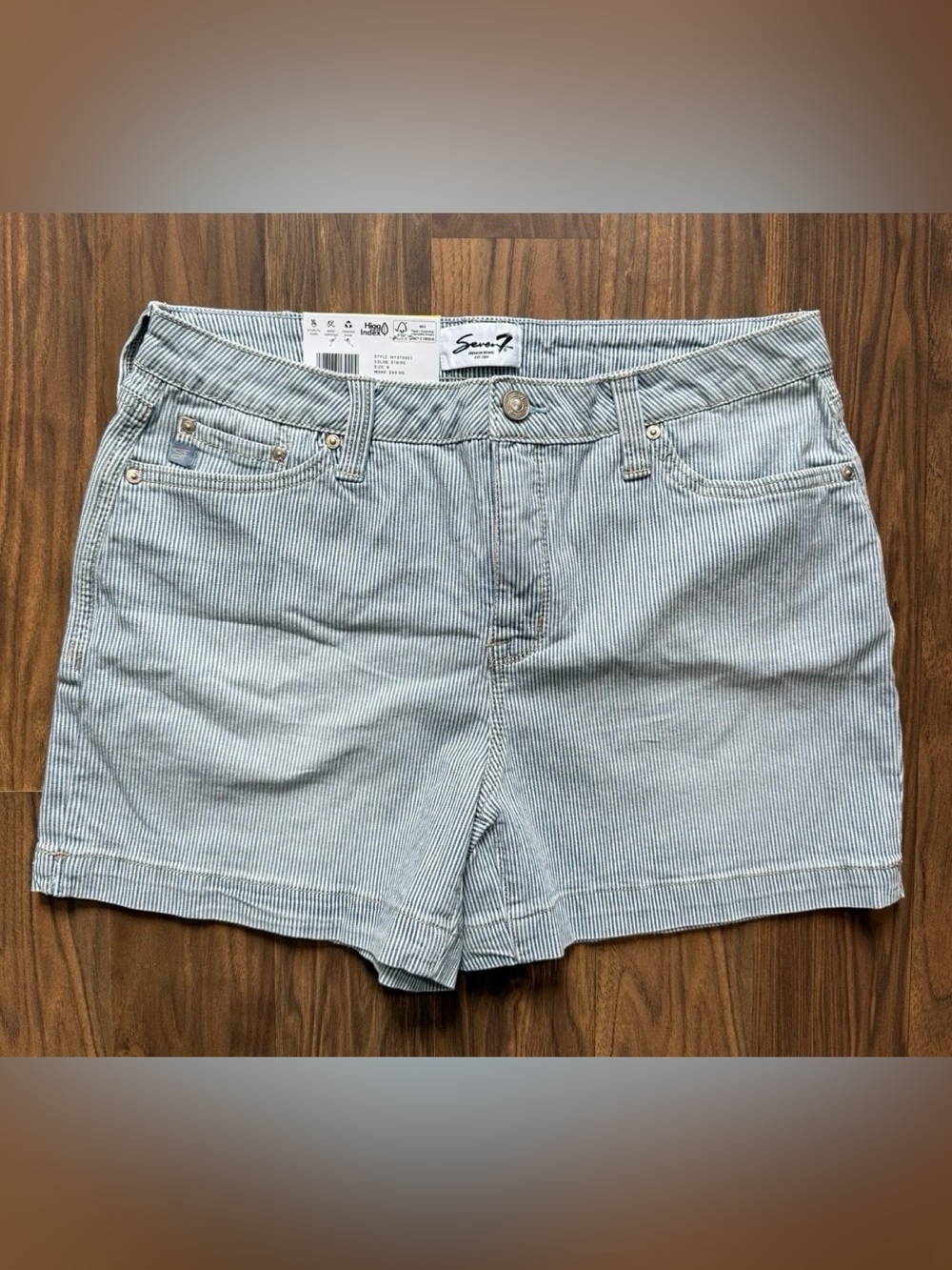 Seven7 Women's High Rise Weekend Short Size 8 Striped Blue NWT